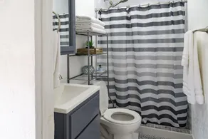 Quality Lodging by the Sea. Studio apartment w/garage100 yards from the beach. - Image 4