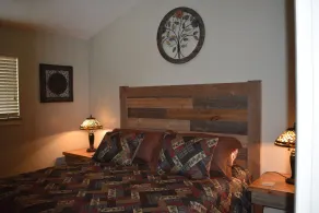 Cozy Cabin with a Mountain View - Image 5