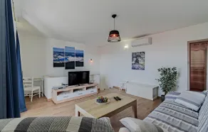 Three-Bedroom Holiday Home In Nova - Image 2
