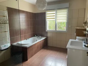 Cosy villa in wooded surroundings Heated swimming pool available from May to September - Image 2