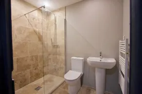 Très Spacieuse et Accueillante Maison de 120 m2 Entre Lauzerte et Auvillar - Image 2