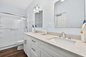 Oceanside 1BR Condo- Au coeur de la PIO; Condos supplémentaires disponibles - Image 3