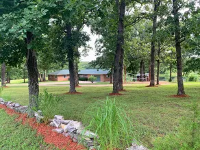 Leasburg Lakehouse vacation home & private stocked lake near Meramec River. - Image 4