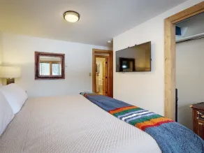 Hangseite 2BR / 1BA - 5 Minuten zu Fuß oder mit dem Auto zu den Aufzügen und zur Straßenbahn - 2. Etage - Whirlpool - Image 5