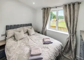 Alojamiento de 4 habitaciones en Laceby - Image 4