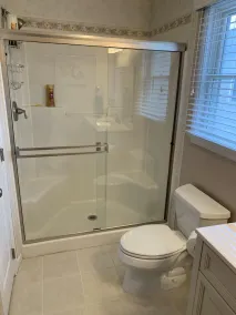 Clean and Comfortable 4 bedroom, 3 1/2 Bath Great 6th & Ocean Ave Location - Image 5