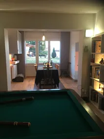 Villa med pool og åben udsigt, beliggende mod Lyon .. - Image 5