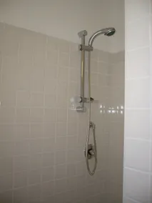 Lejlighed i privat lukket område med udsigt til poolen og bjergene - Image 3