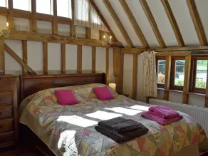 3 bedroom accommodation in Smarden, near Ashford - Image 5