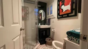 Renovated Victorian Home 5 mins walk to Beach and Asbury Park 6 beach tags - Image 2
