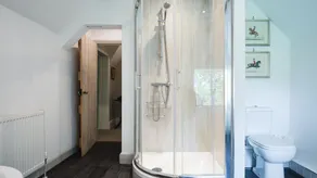 A sudeley castle cottage that sleeps 6 guests  in 3 bedrooms - Image 4