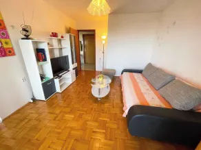 Holiday apartment with air conditioning and sea views - Image 5