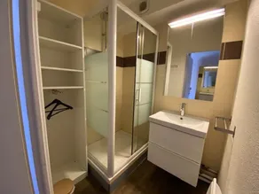 Renovated apartment 5 ppl, city center, parking, pets - Image 2