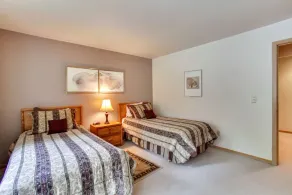 The Ridge at Sunriver - Condo #1 - Access provided to onsite seasonal swimming pool & tennis facilities, year-round hot tub plus 4 bikes - Image 5
