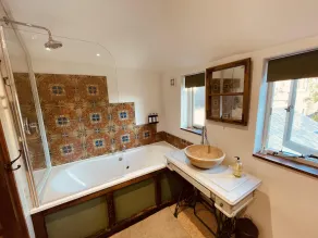 Charming Cottage Sleeps 4 With Sauna - Image 3