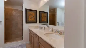 Spacious One-Bedroom Condo with Pool View, Balcony & Beach Club Access - Image 3