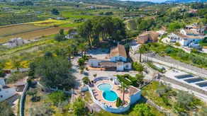 Villa Mas Blanc - PlusHolidays - Image 3