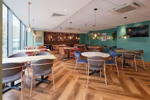 Travelodge London Central Waterloo - Image 4