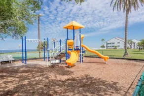 BEACH CONDO RETREAT W / WATER VIEW-HARBOUR (2 e étage) - Image 2