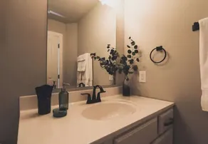 Luxury Waterfront 2 Bedroom Condo by Lake Michigan - Image 4