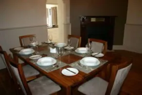 Bluebells Cottage Central Albury - Image 3
