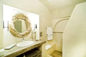 Un Beautifull privée villa sur la falaise de la Caldera Dans Firostefani, Santorin - Image 3