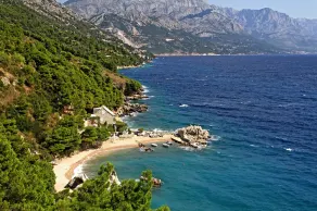Perfect Beachfront Holiday In a Secluded Traditional Stone House With Pool - Image 2