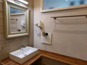 HOLIDAY APARTMENT in the chapel - right next to the forest in Thuringia - Image 2