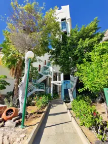 Amazing Seaview 2 BEDROOM apartment - Image 5