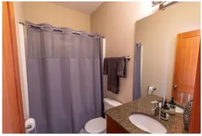 By the Peach Pit - Simi's Lakeside Lounge w/ Lake view 2 storey  penthouse condo - Image 5