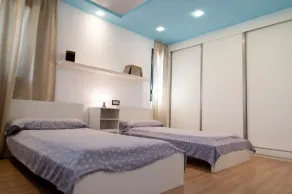 Holidays beach house with pool - Image 2