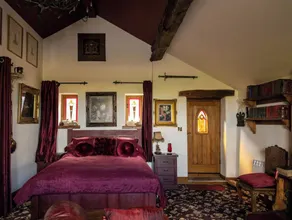 Romantic getaway set in 5 acres. - Image 2
