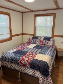Rainbow's End Resort - Lakefront Cottages – Newly Remodeled with Private Beach - Image 3