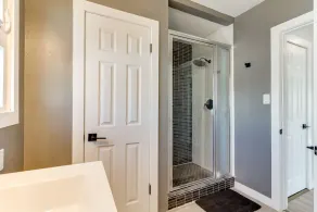 San Fernando Pool home + Large Private Guest House - Image 4