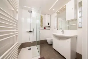Studio with shared pool - Image 2