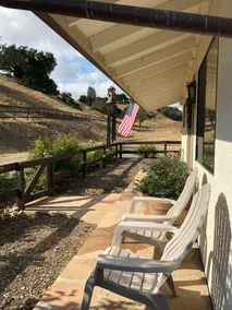 Cabaña aislada de campo de vinos en las colinas de Santa Ynez, a 5 minutos de la ciudad - Image 3