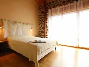 Farm cottage in Saint-Christophe-sur-Dolaison with terrace and private ensuite rooms - Image 5