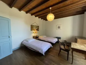 Large farmhouse with private pool and pets allowed in Chappes - Image 5