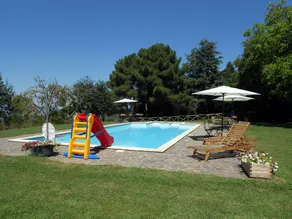 Apartment in Country House La Meridiana Strana mit Pool - Image 2