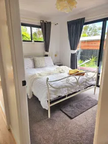 ***Heaven No 2, 100% Pet Friendly 3 bedroomHoliday property Pambula Beach NSW*** - Image 5