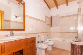 Spektakulär villa Santa Maria med privat pool, enorm trädgård och grill - Image 2