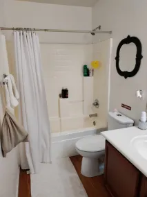 Happy Valley House - Image 4