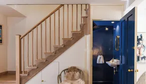 Fully renovated townhouse in heart of Winchester's cathedral streets - Image 2