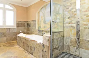 Villa de rêve avec piscine, cuisine extérieure, dans un emplacement privilégié près de Port Adriano - Image 3