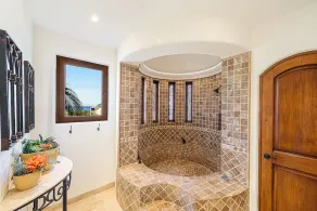 C301 Oceanview Penthouse with infinity pool and jacuzzi - Image 2