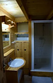 chalet bois esprit montagnard 2 à 4 pers 40m2 chambre séparée - Image 3