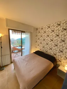 Superb T2 apartment in residence with swimming pool, tennis court and garage - Image 5
