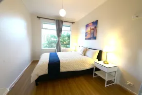 Family home in Prime location Melbourne - Image 3