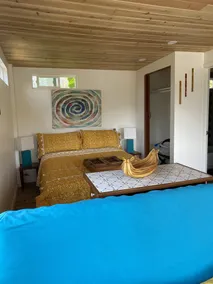 Casita w/Mountain Views, kitchenette, bathroom,queen bed, 20 min to the beach - Image 4