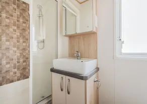 Atractiva caravana con jacuzzi - Image 2